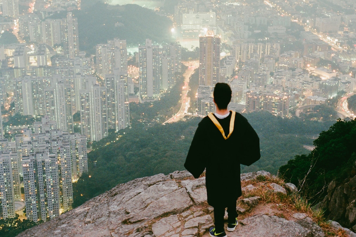 Cha mẹ ơi, đừng nói với con rằng: “Cứ vào đại học đi rồi tính!”