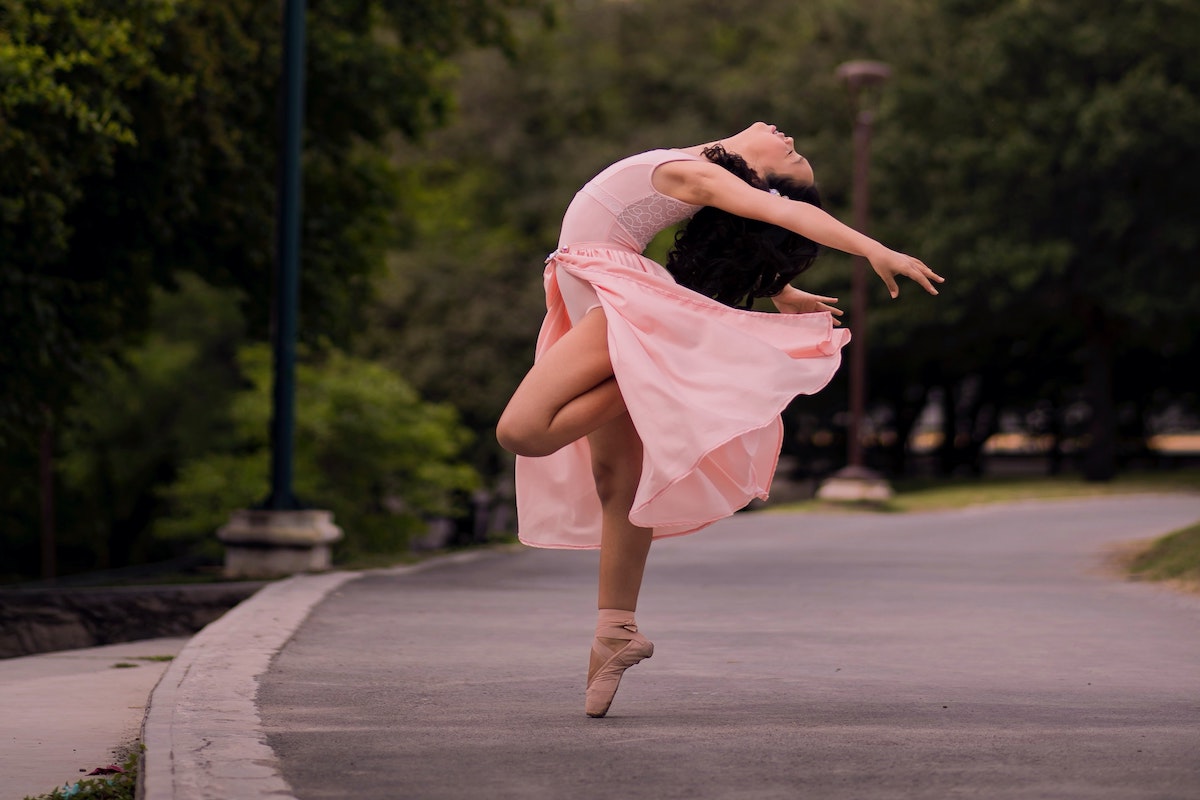 Làm thế nào để giúp con phát huy tài năng nghệ thuật song song với việc học chính quy?