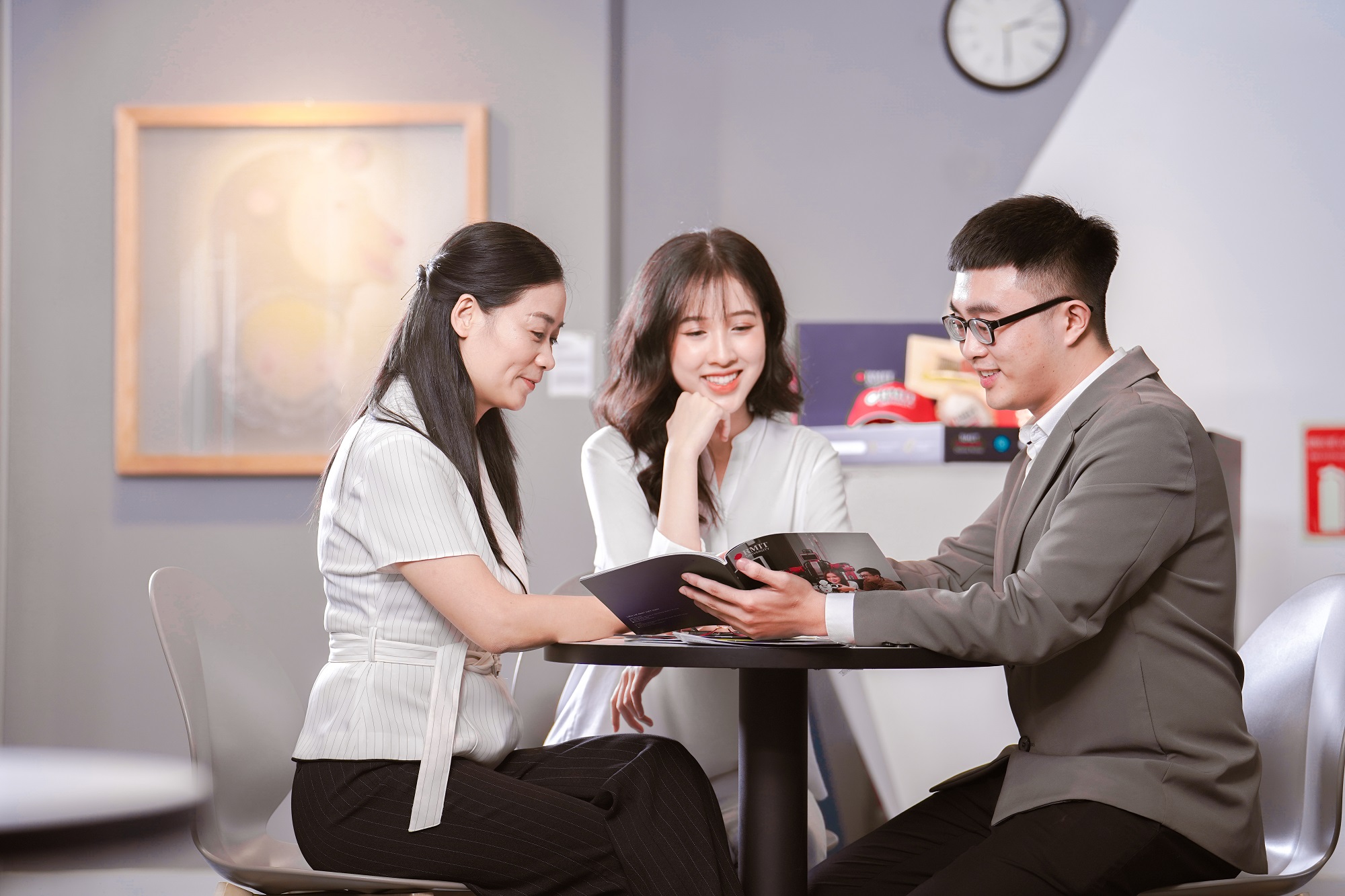 CÁC CÂU HỎI QUAN TRỌNG CHA MẸ VÀ CON NÊN HỎI TẠI CÁC HỘI THẢO/SỰ KIỆN RMIT