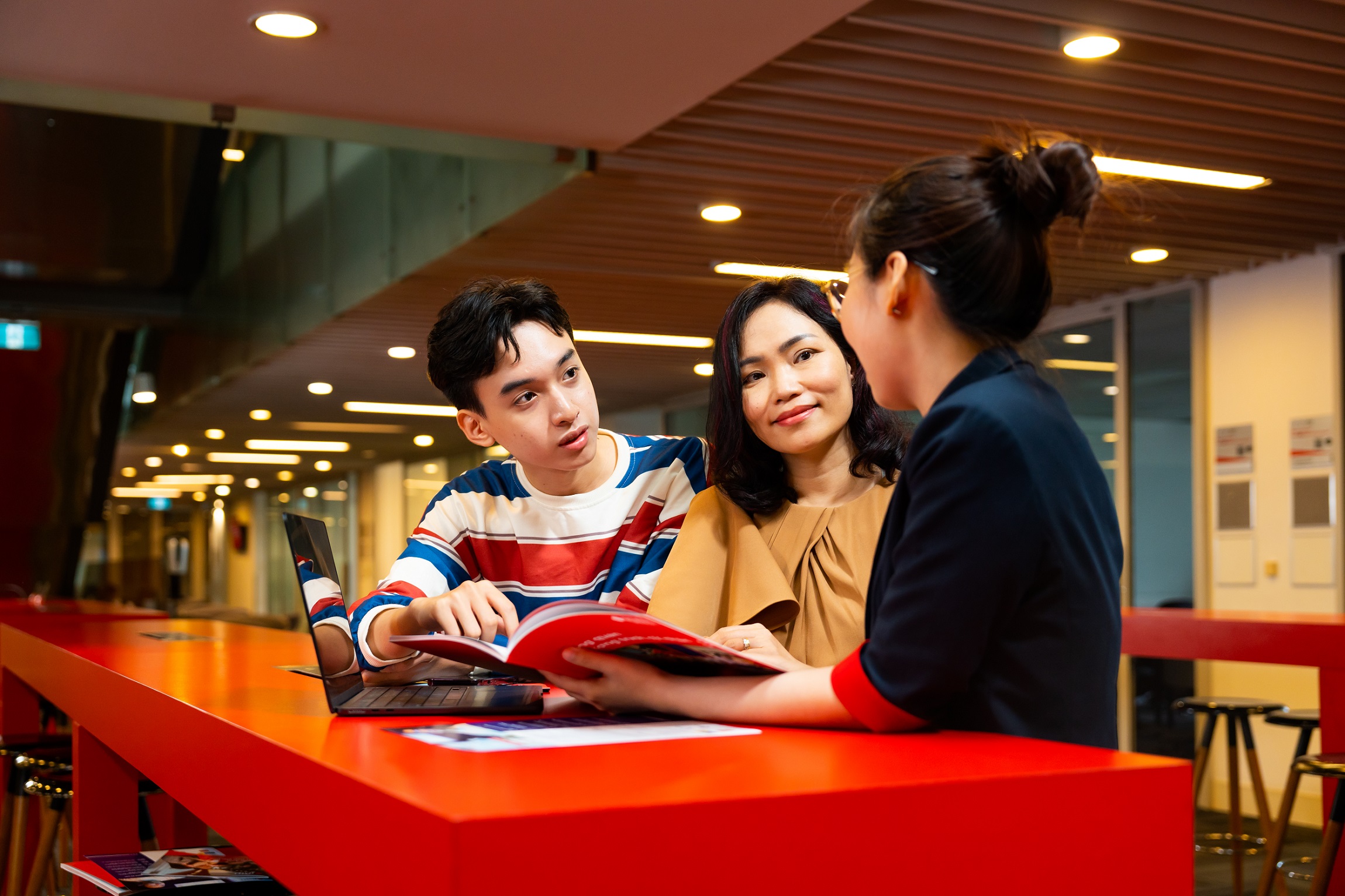 Dinh huong dai hoc som cho con rmit